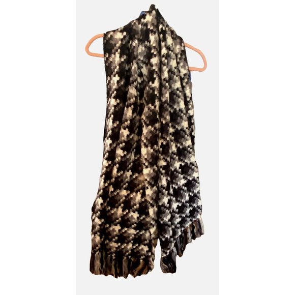 Calvin Klein Women's Wrap/Scarf Black Checkered with Fringed Edges - Picture 1 of 5